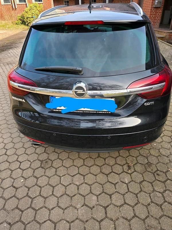 Gebraucht Opel Insignia 170 PS (125 kW) 2015 Schwarz Kombi