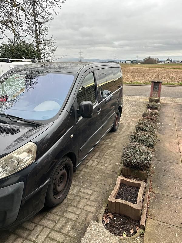 Gebraucht Peugeot TePee 136 PS (100 kW) 2007 Schwarz Van / Kleinbus