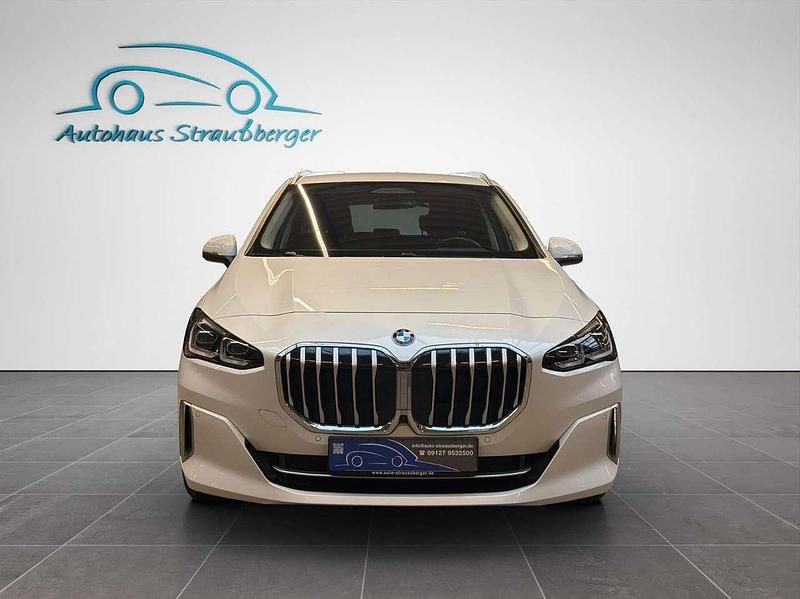 Gebraucht BMW 218 Luxury Line 136 PS (100 kW) 2024 Mineralweiss Van / Kleinbus