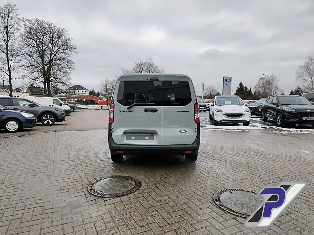Nouvelle Ford Transit Trend 101 ch (74 kW) 2026 Gris Van