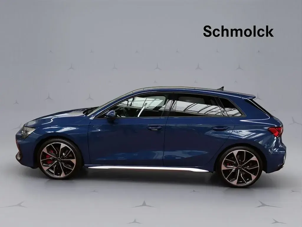 Gebraucht Audi S3 S-Line 333 PS (244 kW) 2024 Blau Limousine