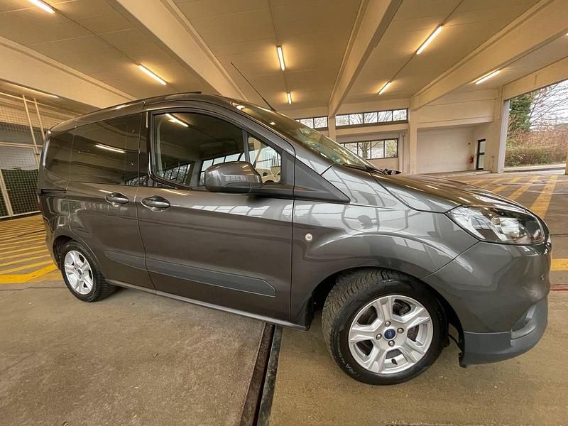 Andere farben Gebraucht 2019 Ford Transit Trend Kombi | 9.400 € (Guter Preis) - Bild 1/4