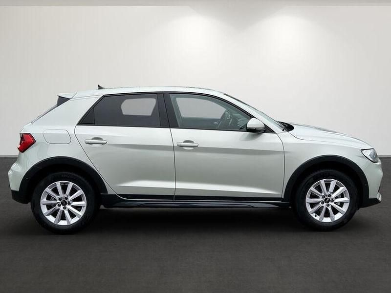 Gebraucht Audi A1 Basis 116 PS (85 kW) 2025 Tausilber metallic Kleinwagen