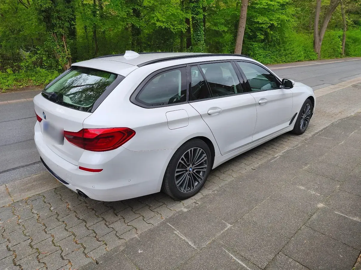 Gebraucht BMW 520 190 PS (139 kW) 2018 Andere farben Kombi