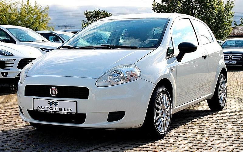 Weiß Gebraucht 2010 Fiat Punto Kleinwagen | 1.950 € (Fairer Preis) - Bild 1/4