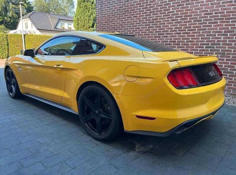Gebraucht Ford Mustang 450 PS (330 kW) 2015 Gelb Coupé