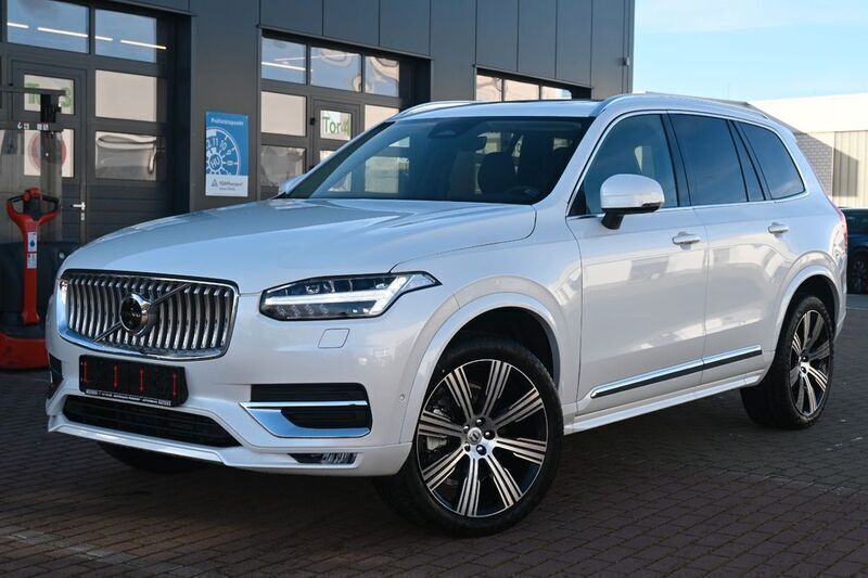 Crystal white / metallic Gebraucht 2022 Volvo XC90 Ultimate SUV | 69.900 € - Bild 1/4