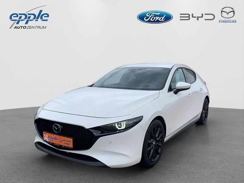 Snowflake white pearl Gebraucht 2021 Mazda 3 Selection Limousine | 22.990 € (Fairer Preis) - Bild 1/4