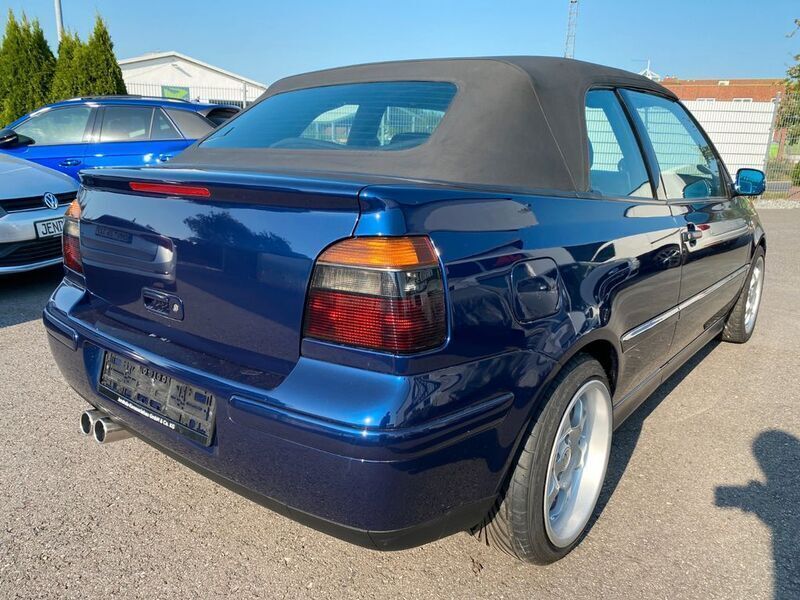 Gebraucht VW Golf Cabriolet Comfortline 116 PS (85 kW) 2001 Blau Cabrio