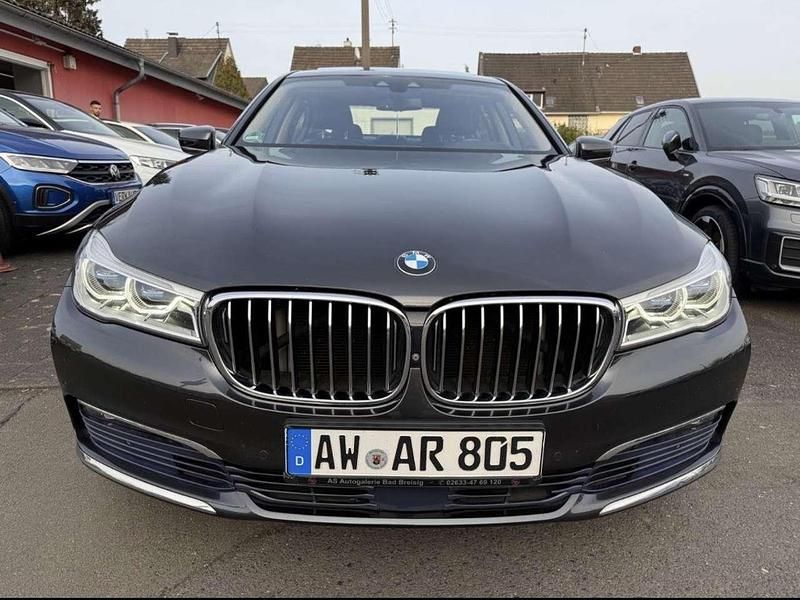 Gebraucht BMW 730 Executive 265 PS (194 kW) 2016 Grau Limousine