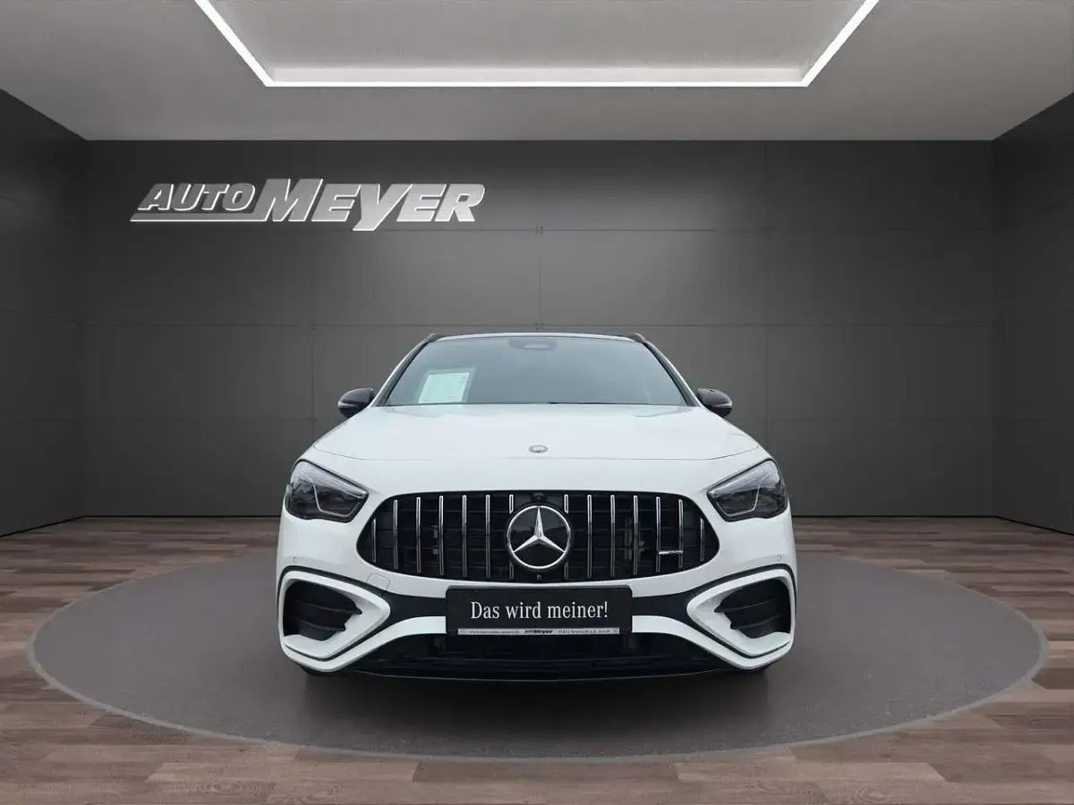 Gebraucht Mercedes GLA35 AMG AMG 306 PS (225 kW) 2025 Weiß SUV
