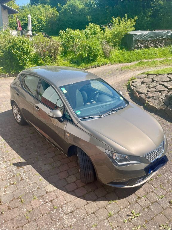 Beige Gebraucht 2016 Seat Ibiza CONNECT Limousine | 6.200 € (Fairer Preis) - Bild 1/1