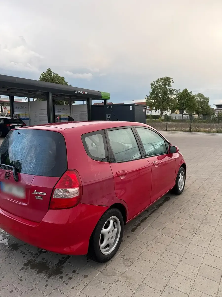 Gebraucht Honda Jazz 83 PS (61 kW) 2006 Rot Kleinwagen
