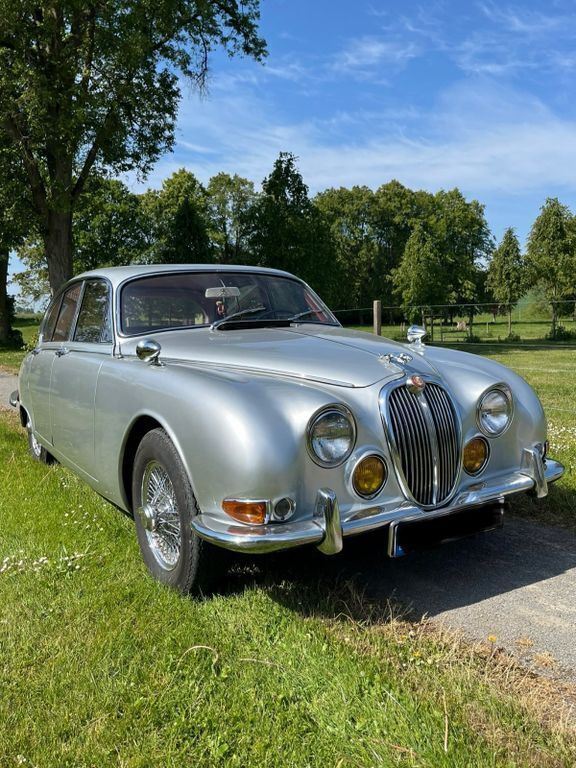 Silber Gebraucht 1964 Jaguar S-Type S Limousine | 22.950 € - Bild 1/4