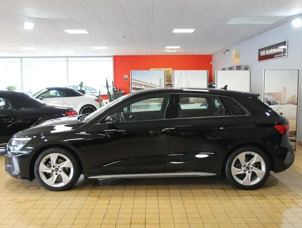 Gebraucht Audi A3 S-Line 150 PS (110 kW) 2023 Schwarz Limousine