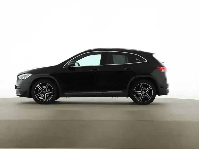 Gebraucht Mercedes GLA200 AMG 163 PS (119 kW) 2021 Schwarz SUV