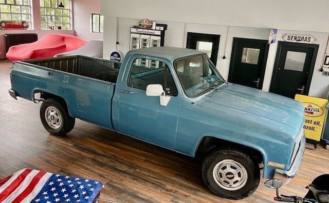 Blau Gebraucht 1986 Chevrolet 2500 Abholung | 15.990 € - Bild 1/4