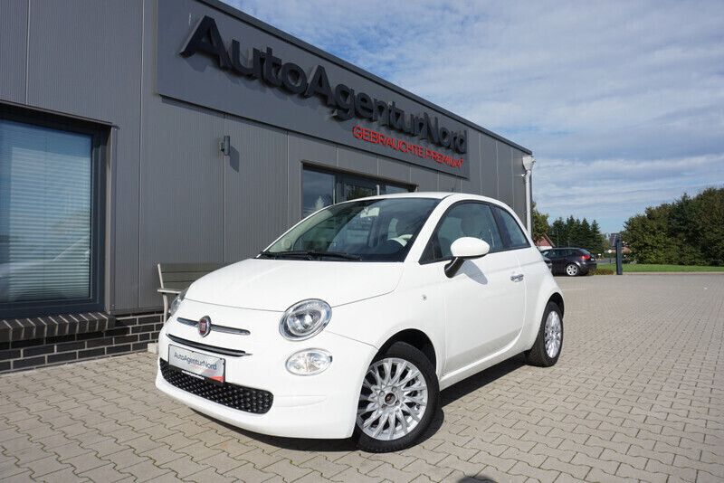 Weiß Gebraucht 2020 Fiat 500 Lounge Limousine | 13.450 € (Fairer Preis) - Bild 1/4