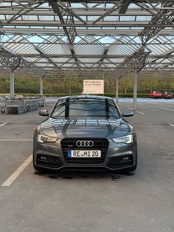 Gebraucht Audi A5 Sport 230 PS (169 kW) 2015 Grau Coupé