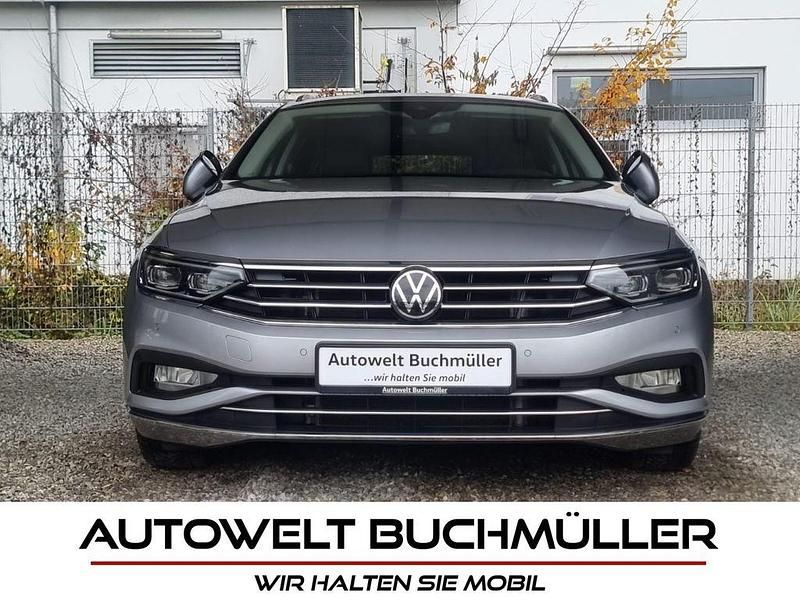 Silber Gebraucht 2021 VW Passat Limousine | 22.490 € (Fairer Preis) - Bild 1/4