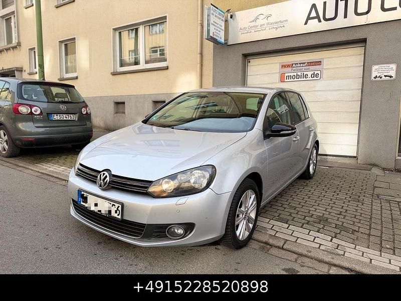 Gebraucht VW Golf VII Style 105 PS (77 kW) 2012 Silber Limousine