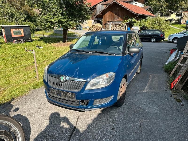Blau Gebraucht 2010 Skoda Fabia Kombi | 1.000 € (Superpreis) - Bild 1/4