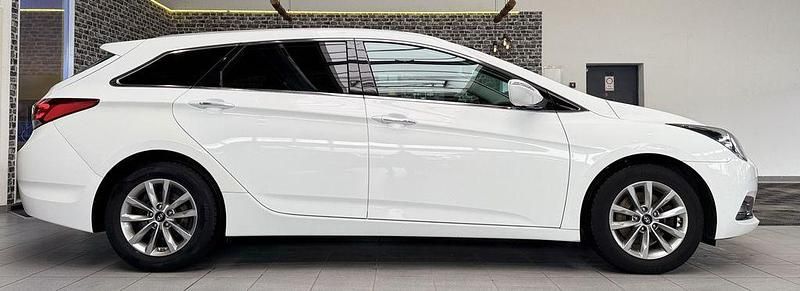 Gebraucht Hyundai i40 135 PS (99 kW) 2017 Weiß Kombi