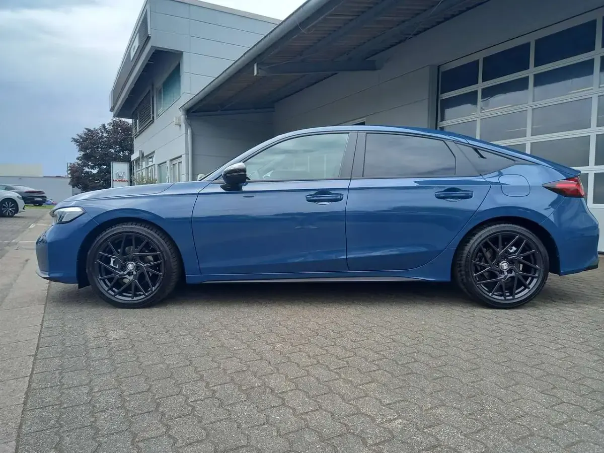 Neu Honda Civic Sport 184 PS (135 kW) 2026 Seabed blue p. Limousine