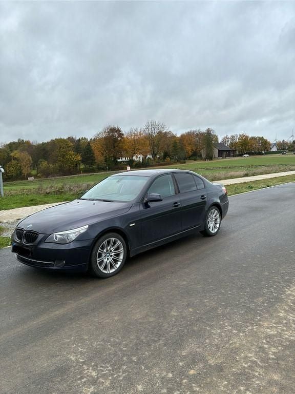 Gebraucht BMW 530 M Sport 272 PS (200 kW) 2009 Blau Limousine
