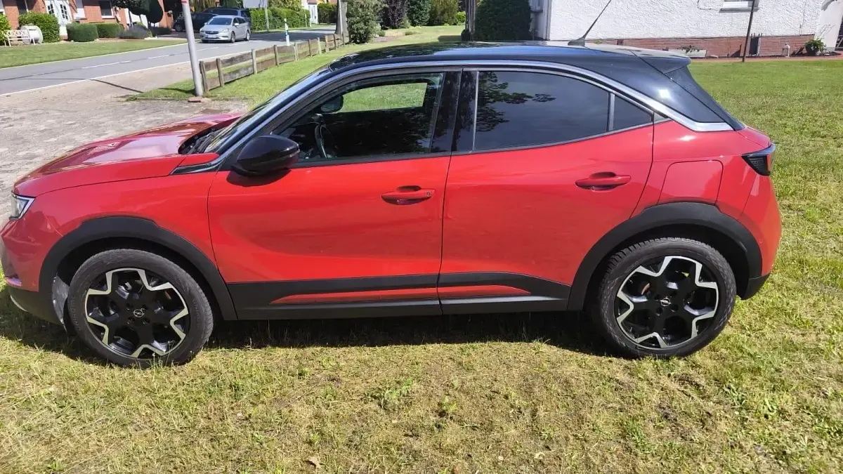 Gebraucht Opel Mokka-e 100 kW (136 PS) 2022 Rot SUV