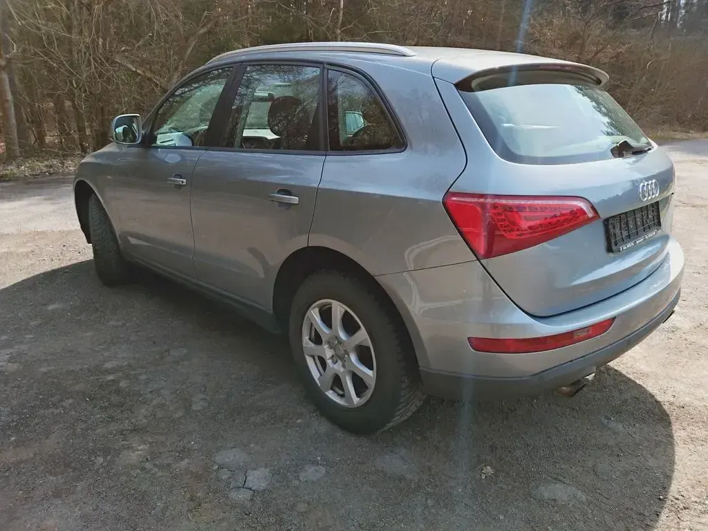 Second-hand Audi Q5 179 CP (131 kW) 2010 Argintiu SUV