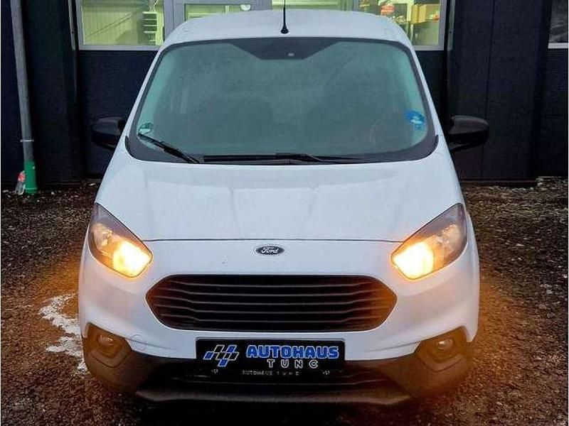 Gebraucht Ford Transit Trend 101 PS (74 kW) 2020 Frostweiß Van