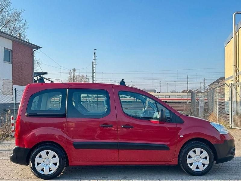 Gebraucht Citroën Berlingo Advance 75 PS (55 kW) 2009 Rot Van / Kleinbus