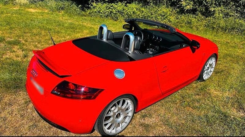 Second-hand Audi TT Roadster Performance 200 CP (147 kW) 2007 Roșu Cabrio