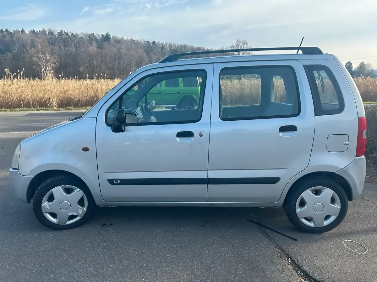Gebraucht Suzuki Wagon R+ 76 PS (55 kW) 2001 Silber Van / Kleinbus