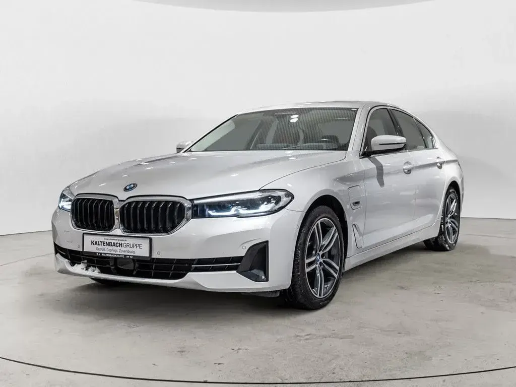 Gebraucht BMW 530 Performance 292 PS (214 kW) 2022 Weiß Limousine