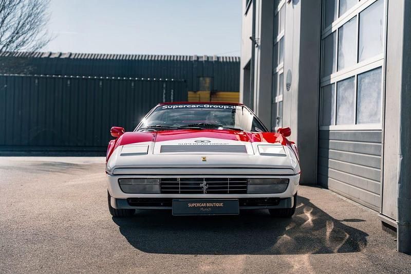 Gebraucht Ferrari 328 271 PS (199 kW) 1987 Rot Cabrio