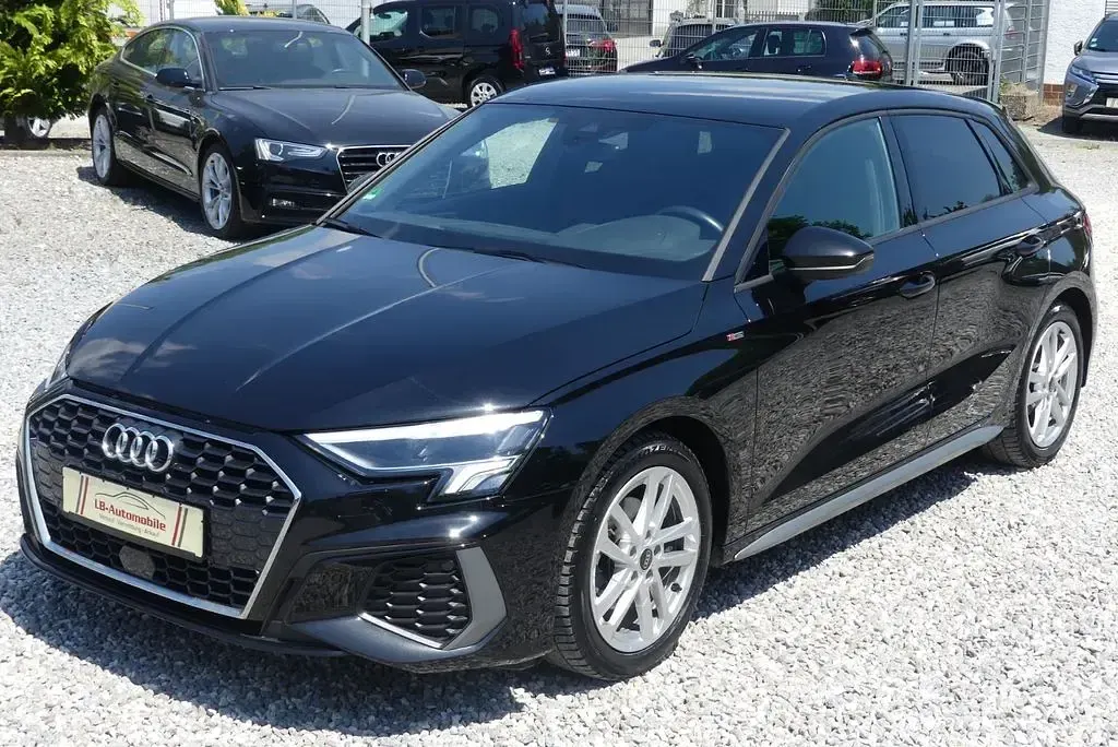 Gebraucht Audi A3 S-Line 150 PS (110 kW) 2022 Mythosschwarz metallic Limousine