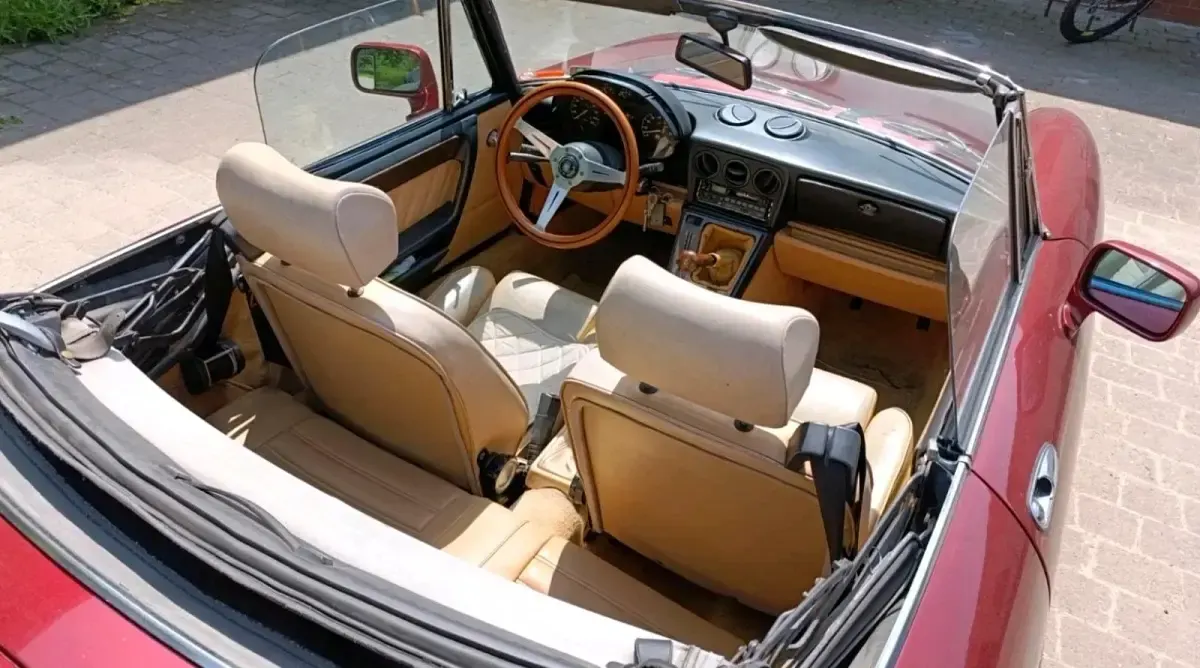 Gebraucht Alfa Romeo Spider 120 PS (88 kW) 1990 Rot Cabrio