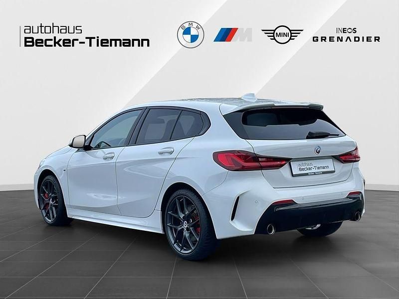 Gebraucht BMW 120 M Sport 190 PS (139 kW) 2022 Alpinweiß uni Kleinwagen