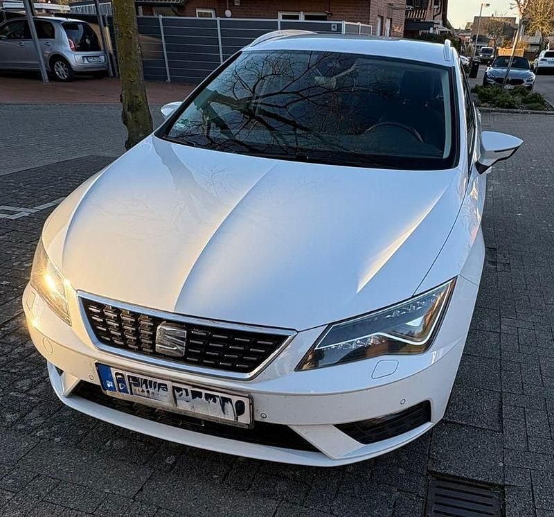 Gebraucht Seat Leon XCELLENCE 150 PS (110 kW) 2019 Weiß Limousine