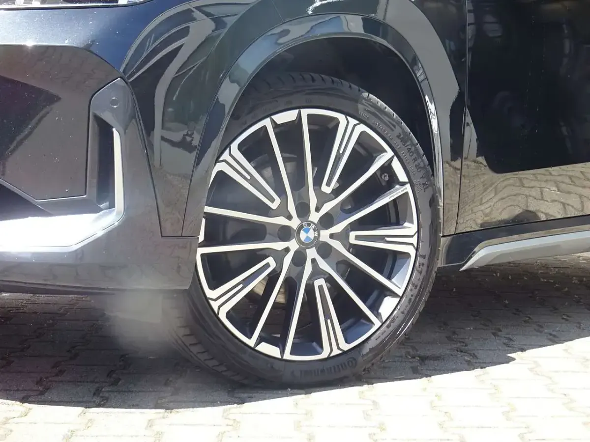 Gebraucht BMW X1 xLine 218 PS (160 kW) 2024 Saphirschwarz metallic SUV