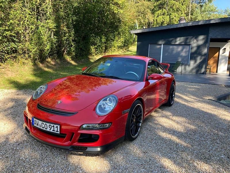 Rot Gebraucht 2006 Porsche 911 Carrera S Coupé | 68.900 € (Teuer) - Bild 1/4