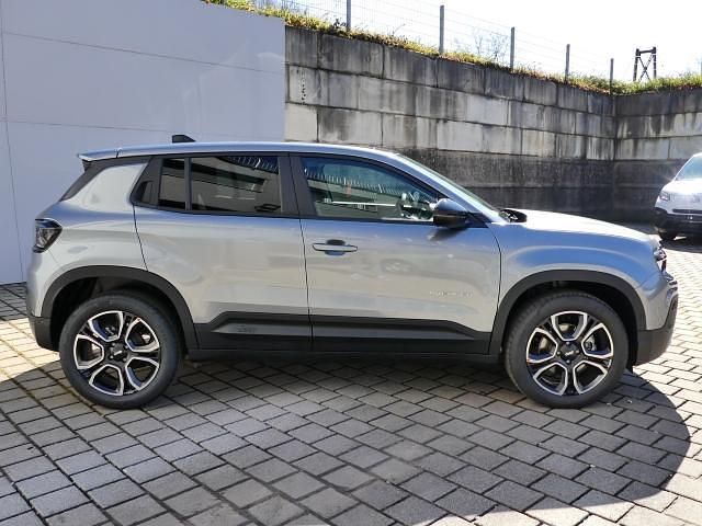 Neu Jeep Avenger Summit 110 PS (80 kW) 2025 Grau SUV