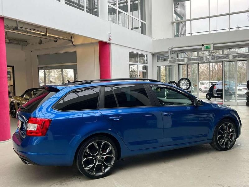 Gebraucht Skoda Octavia RS 220 PS (161 kW) 2016 Modra race/race blue Kleinwagen