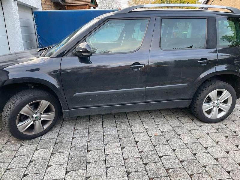 Gebraucht Skoda Yeti Elegance 122 PS (89 kW) 2012 Schwarz SUV