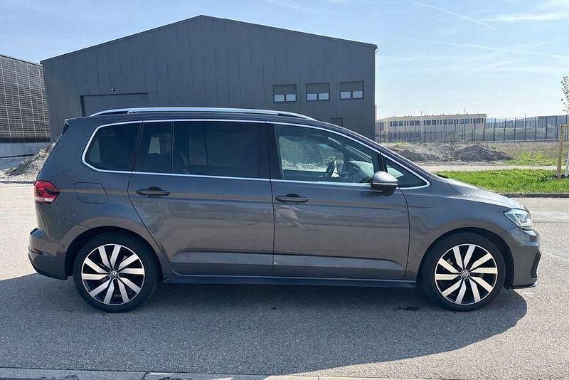 Gebraucht VW Touran R-line 190 PS (139 kW) 2017 Grau Van / Kleinbus