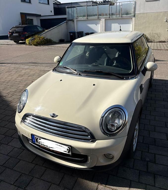 Gebraucht Mini Cooper 122 PS (89 kW) 2013 Weiß Kleinwagen
