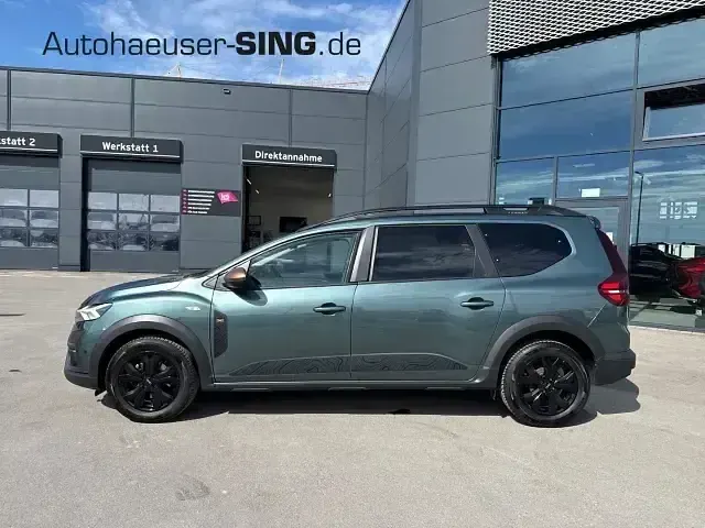 Gebraucht Dacia Jogger Extreme 110 PS (80 kW) 2024 Grün Van / Kleinbus