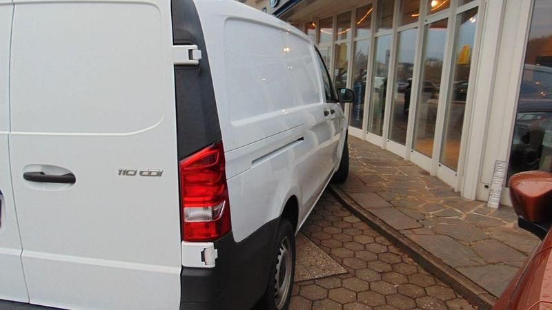Gebraucht Mercedes Vito 102 PS (75 kW) 2020 Weiß Van
